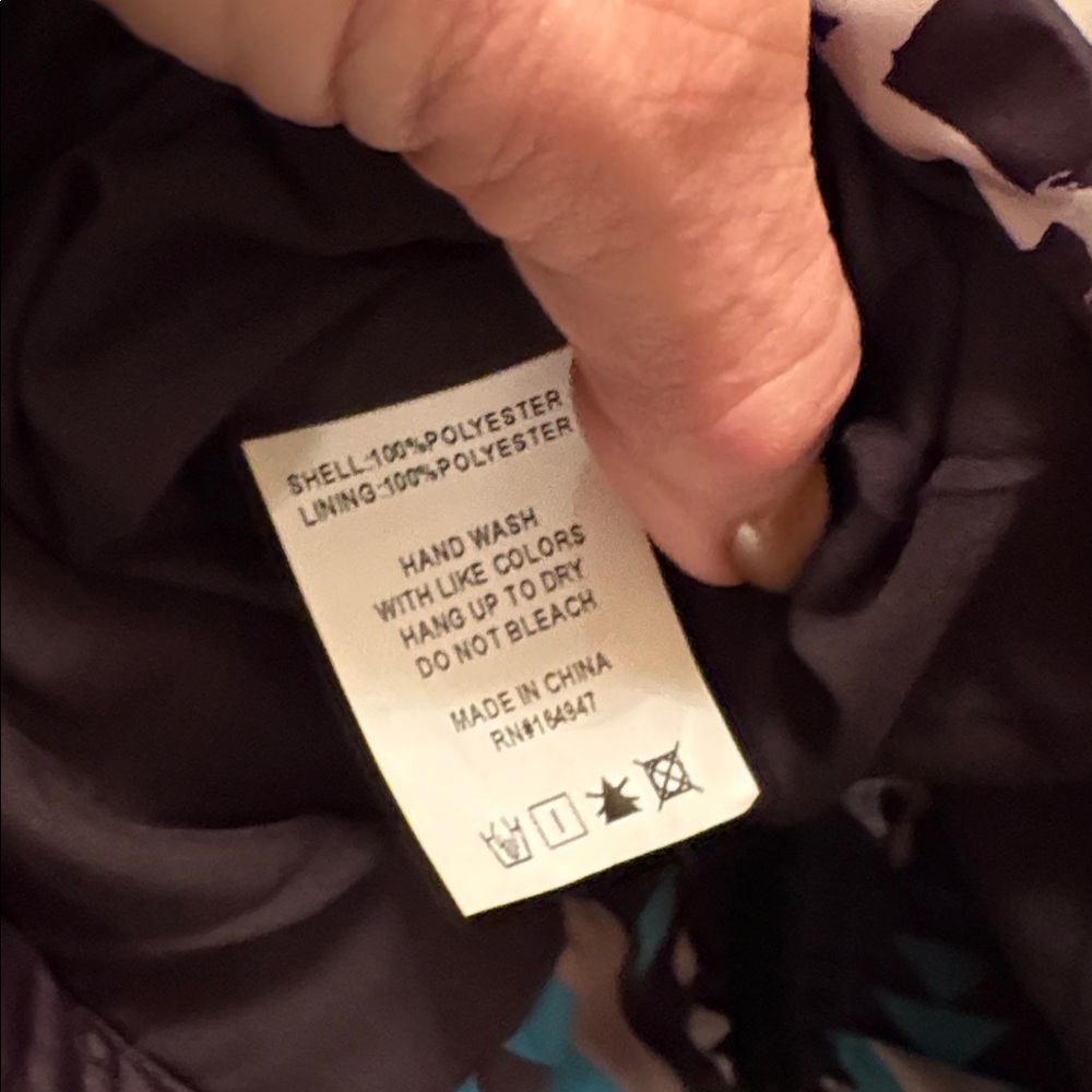 Women's Patterned Utility Jacket - Picture 4 of 6